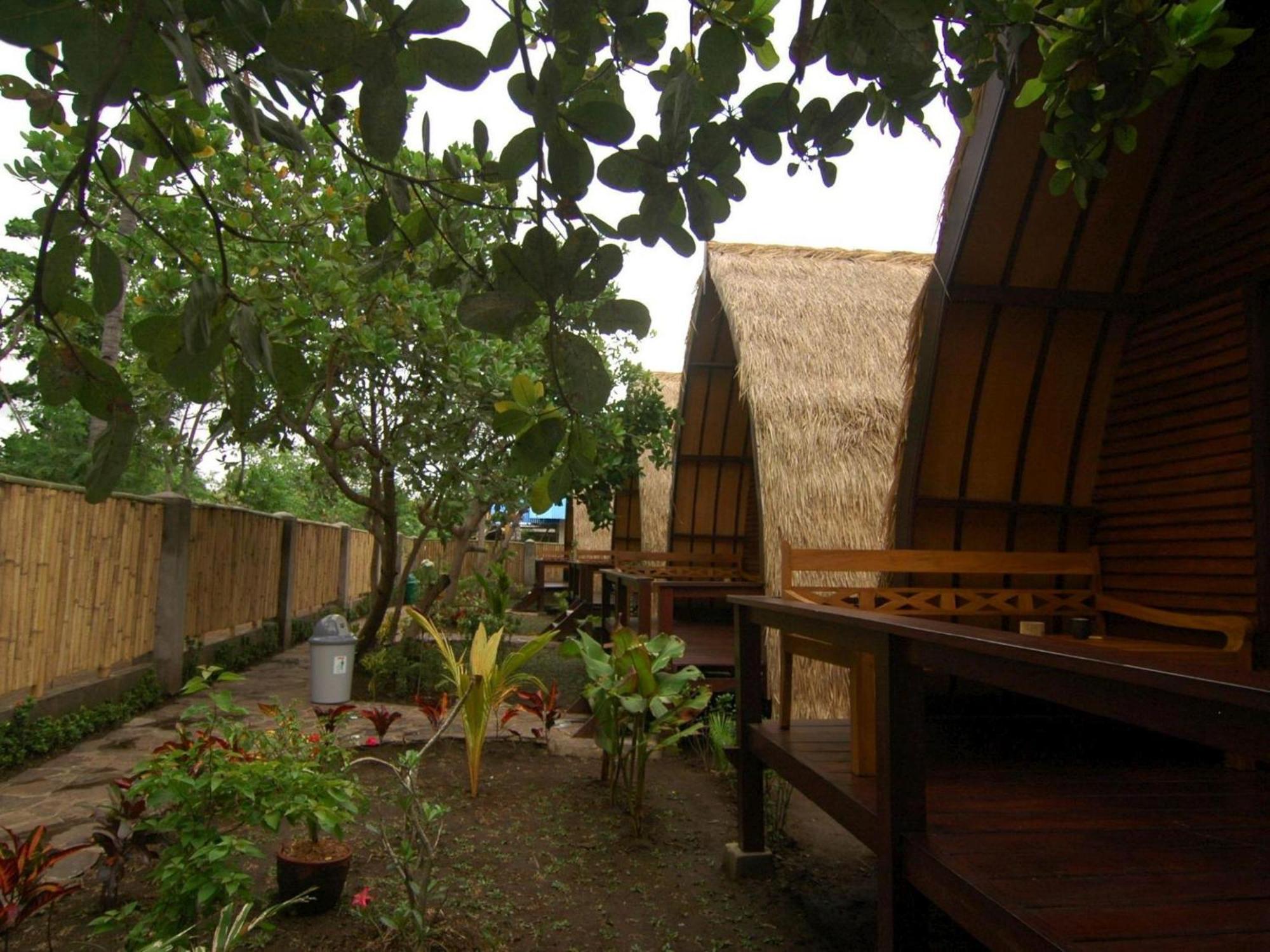 Omah Gili Hotel Гили Еър Екстериор снимка
